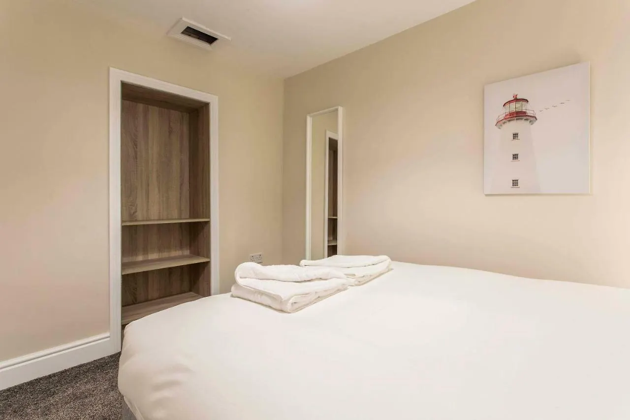 New Georgian Self-Catered Apartments At The Spire Dublin 0*,